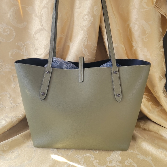 Coach Market Tote - Picture 2 of 11